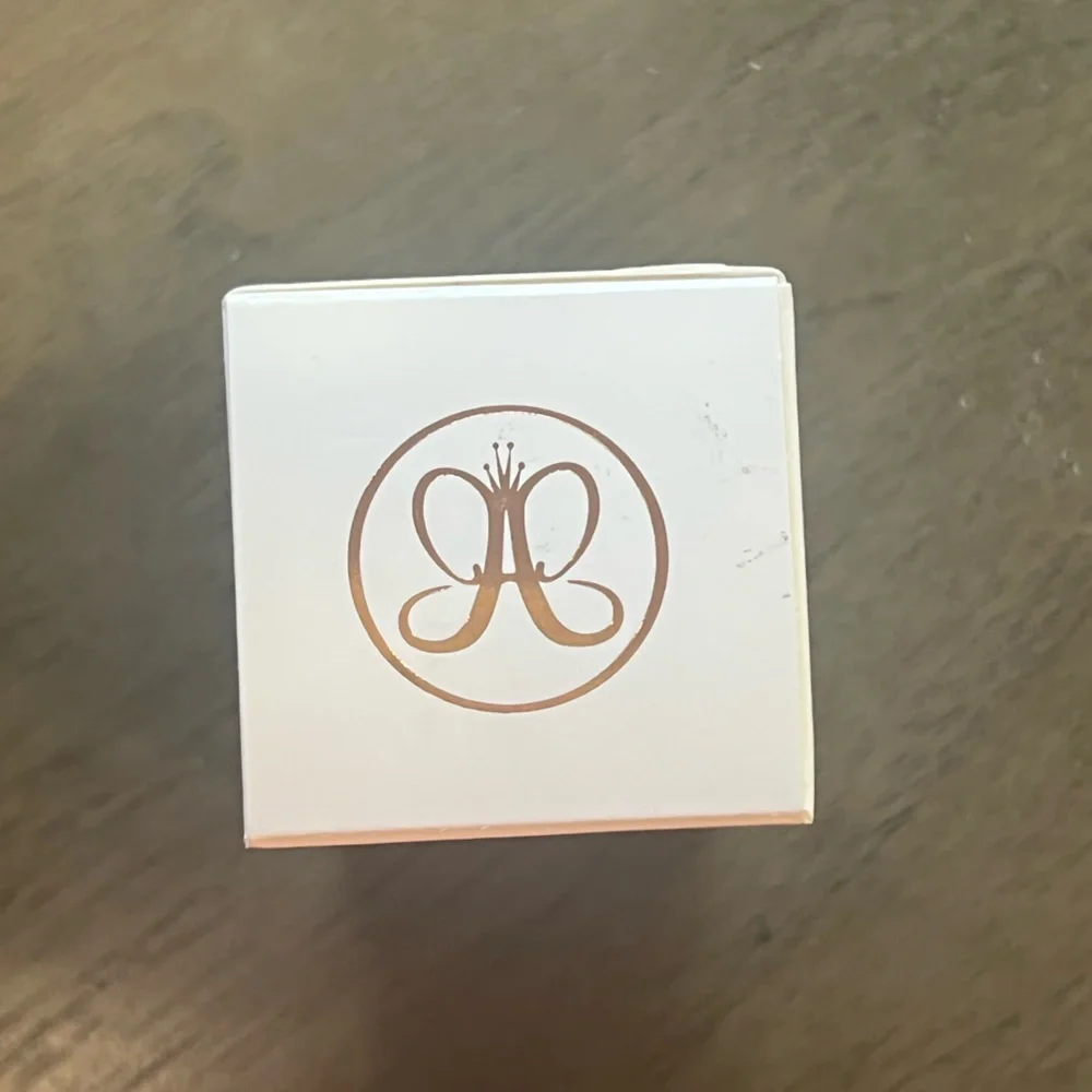 Anastasia Beverly Hills Impeccable 24HR Blurring Matte Setting Spray
